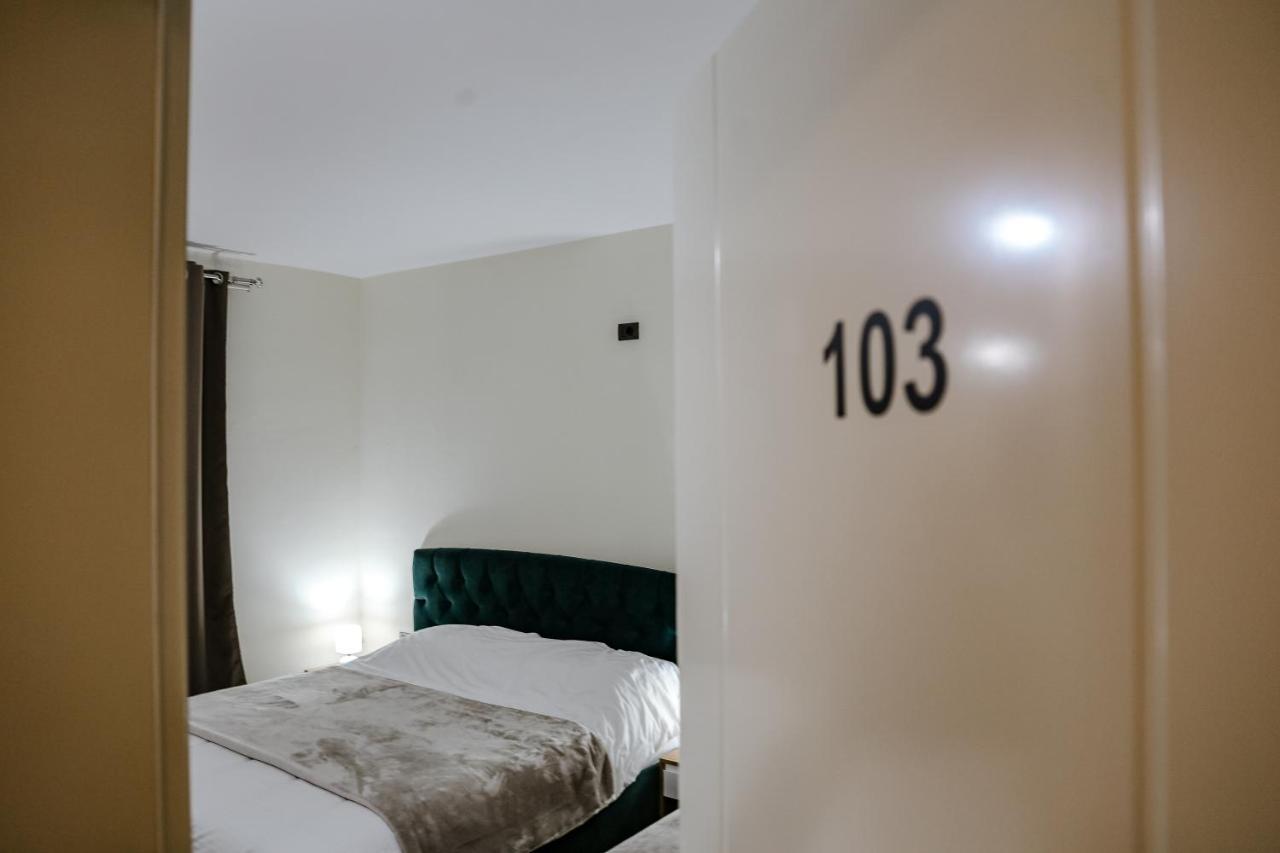 Pllaha Hotel Korce