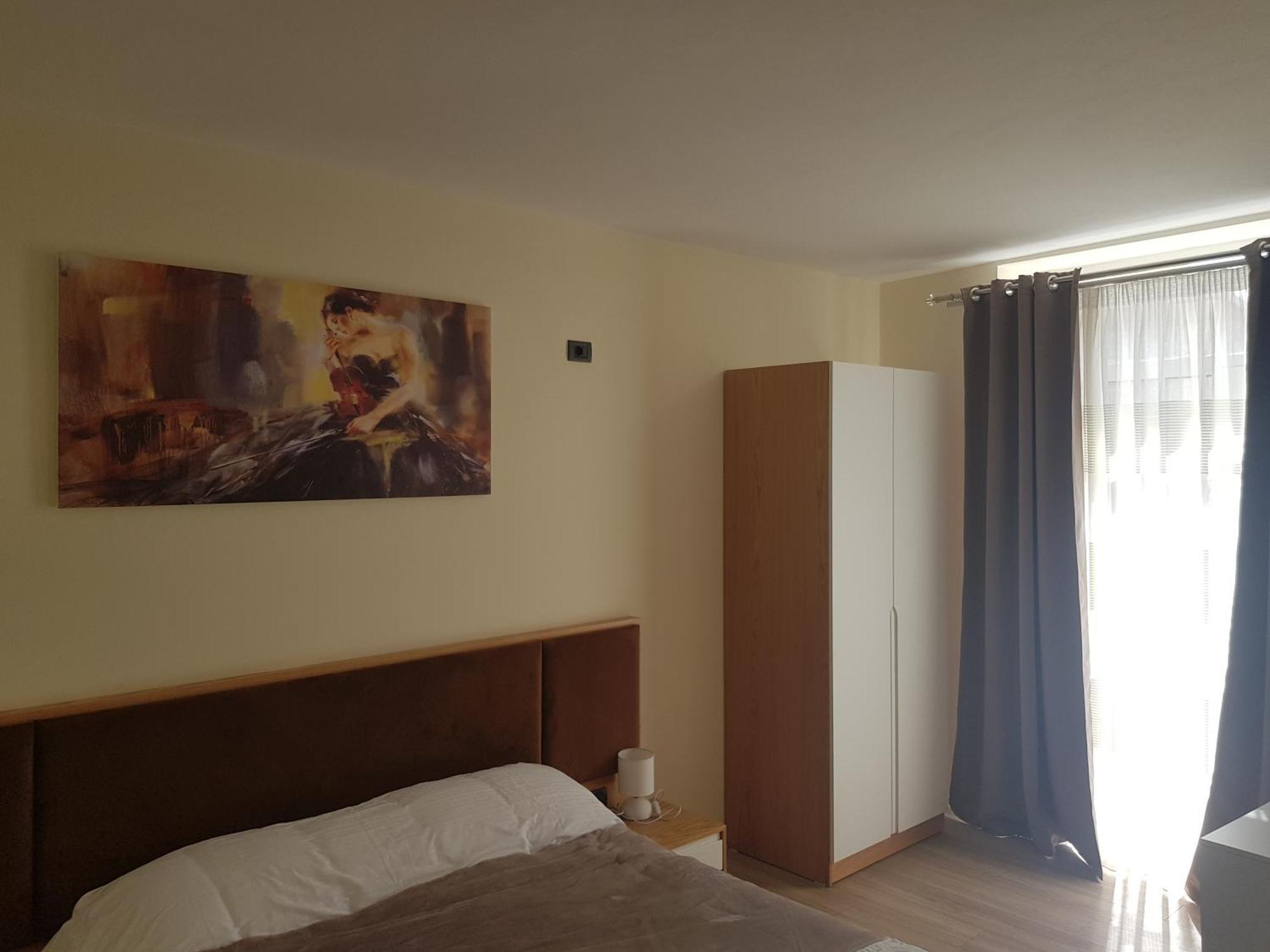 Hotel Pllaha *